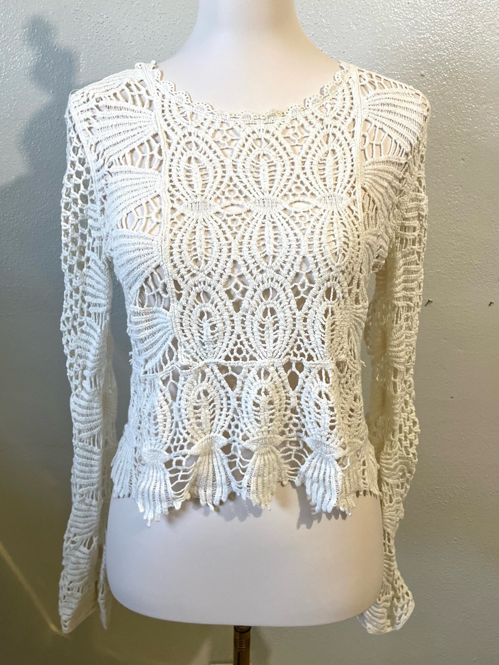 Rebellion Again Crochet Lace Bell Sleeve Top Cream Scalloped Hem Boho Fairycore